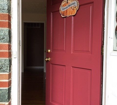 3rd image of 172 Wildwood Dr