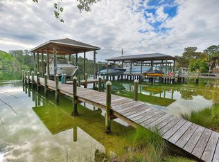 19 Poquito Rd, Shalimar, FL 32579