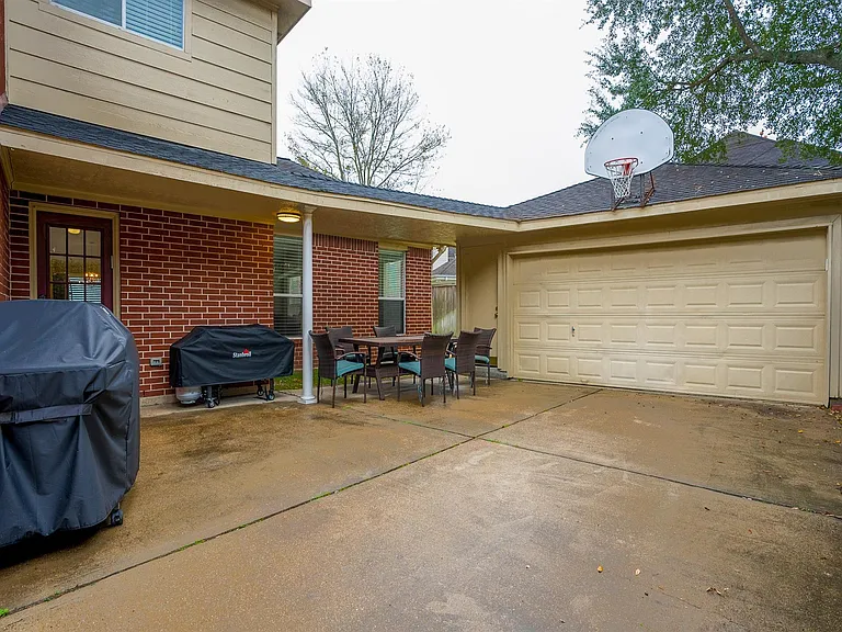 8915 Wallington Dr — Photo 29