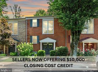 2225 Gunsmith Sq, Reston, VA 20191