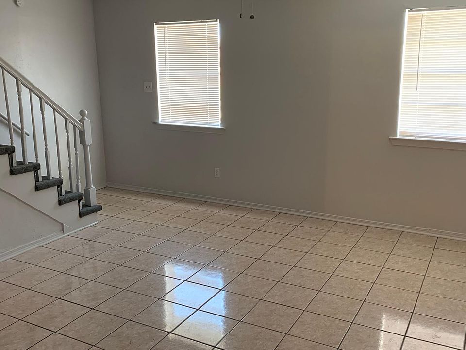 1st image of 3729 Sandy Ln APT A