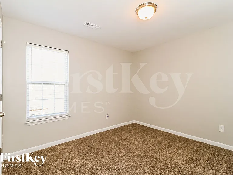 667 Field Crossing Ct — Photo 10