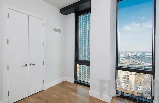 Rented by The KCI Group | media 7