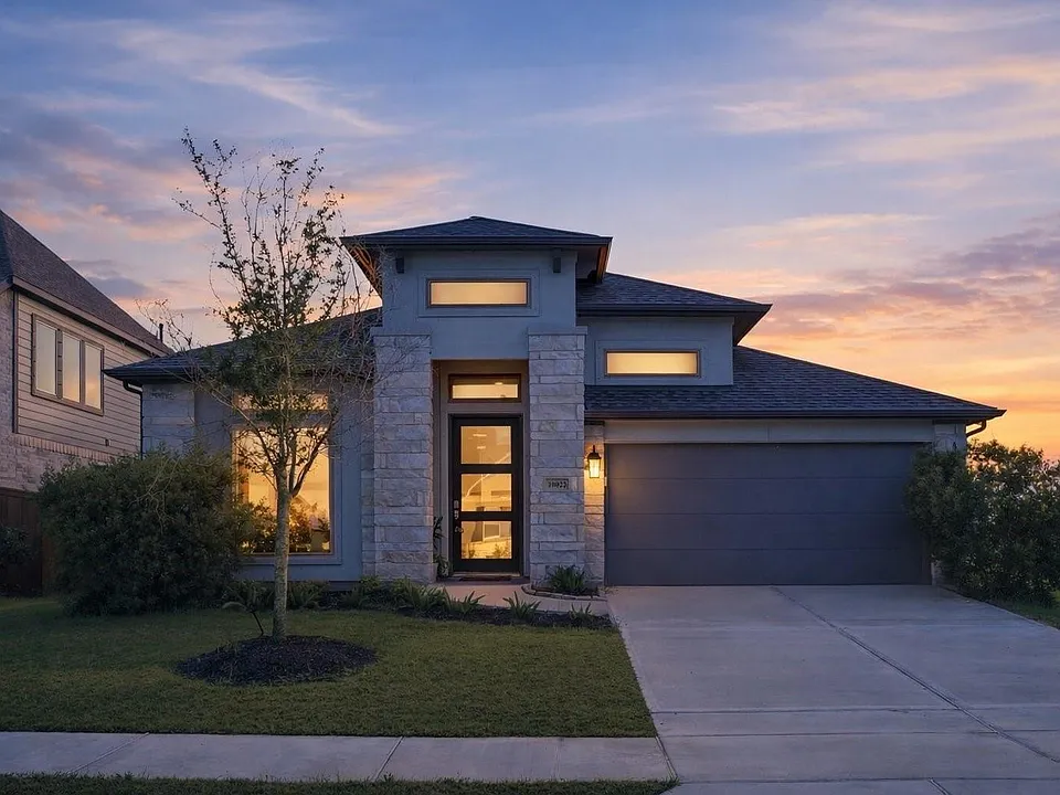 10022 Starry Night Ln