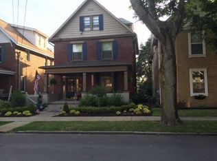 209 S High St, Zelienople, PA 16063