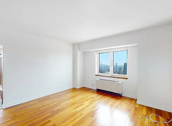 3rd image of 425 5th Ave APT 63A
