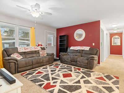 2165 Helen Ln, Beulah, MI, 49617