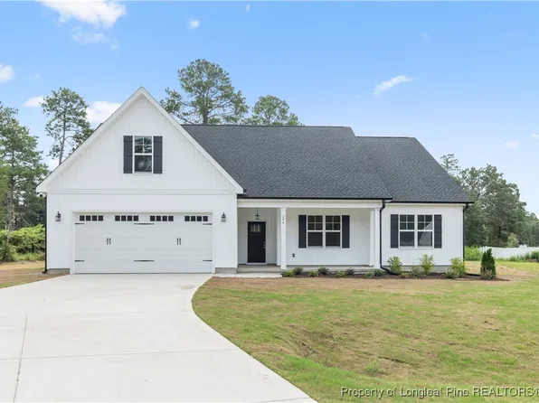 204 Rocking Canal Pl, Erwin, NC 28339