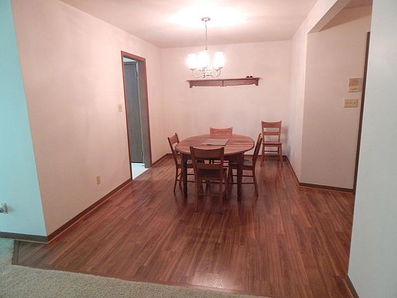 5th image of 2402 Cross Creek Dr APT B