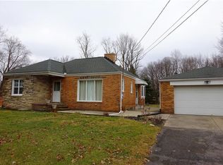 1725 Ambre Dr, Akron, OH 44312