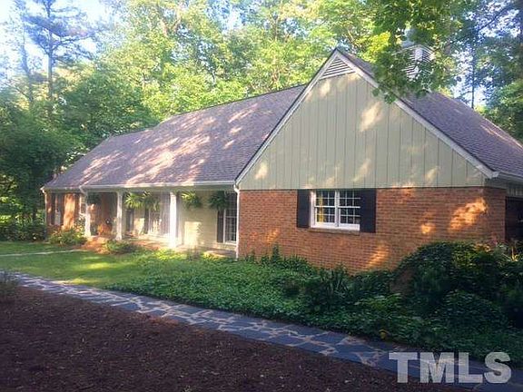 3rd image of 120 Pine Cone Dr