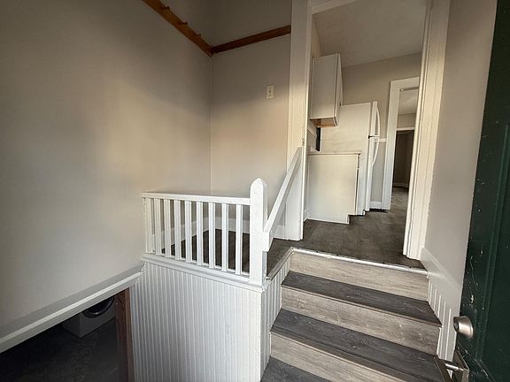 3rd image of 4017 S Meridian St APT B
