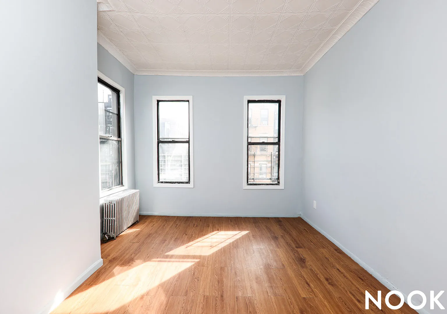 291 Evergreen Avenue — Photo 3