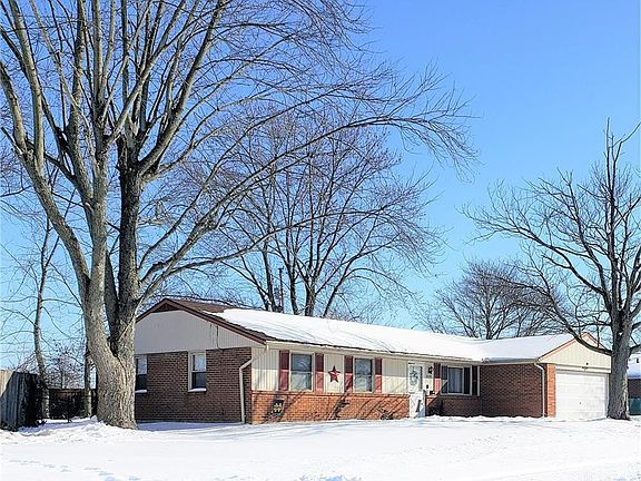 3rd image of 404 Lufkin Dr