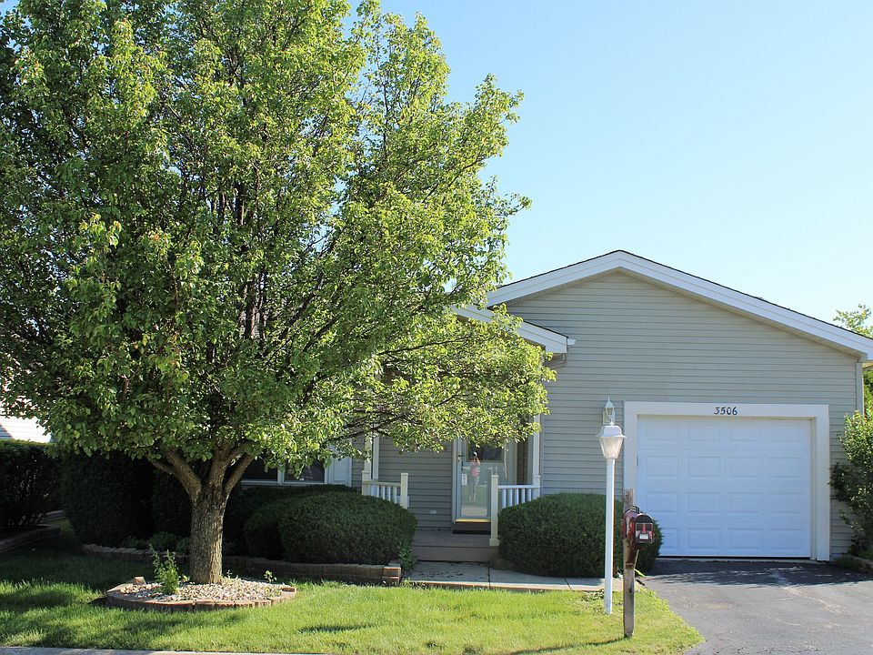 1st image of 3506 Blue Heron Cir