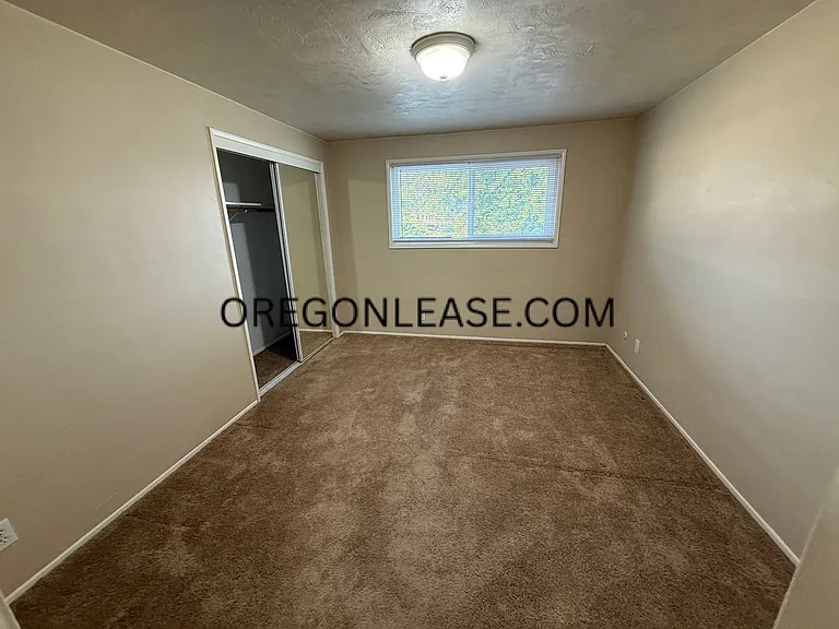 1425 W 8th Ave #5 — Photo 8