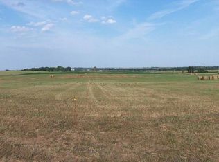 624 Pioneer Rd, McPherson, KS 67460