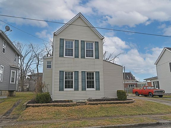 3rd image of 329 Walnut St
