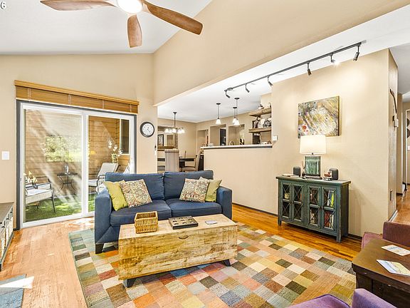 5th image of 4330 Botticelli St