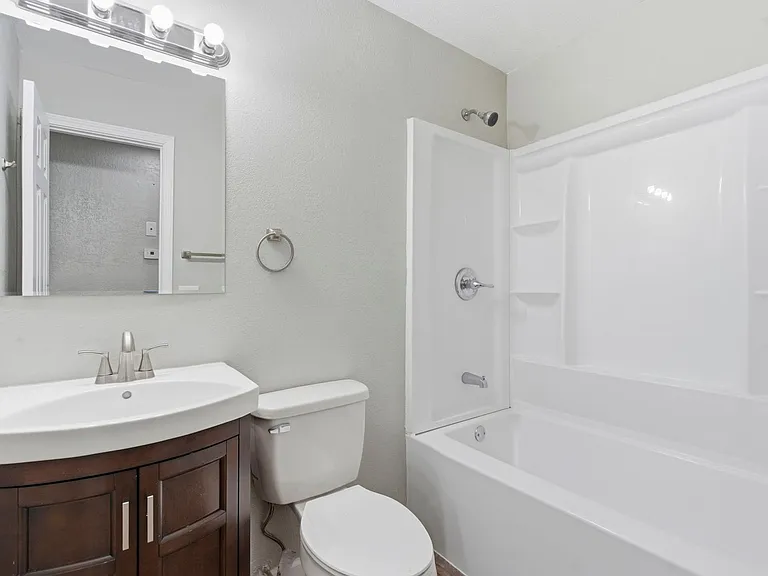 304 S Rice St — Photo 15