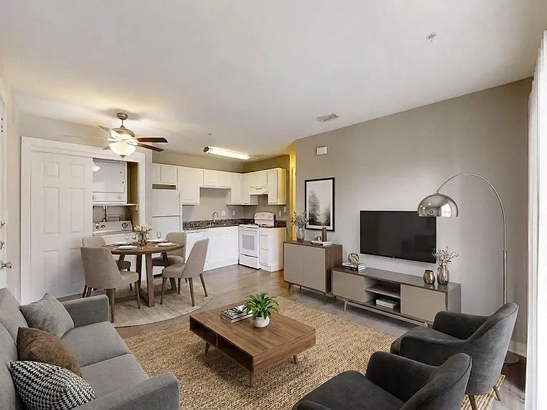 Hill Country Apartments — Photo 29
