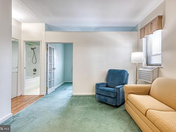 5th image of 1001 Saint Paul St Unit 9B