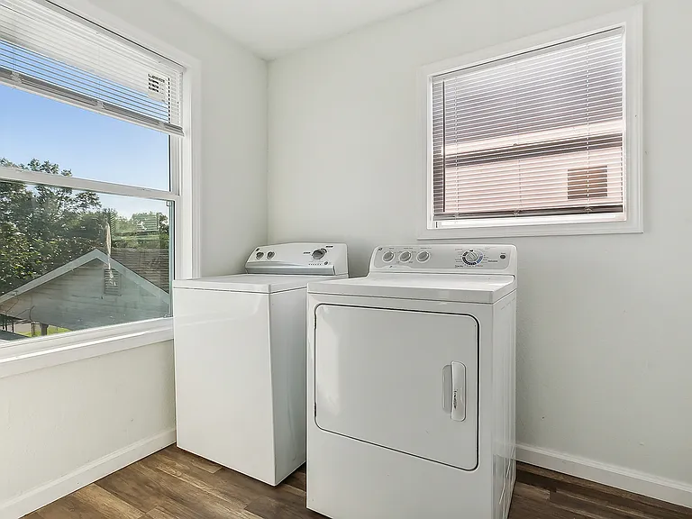 1836 Plaza Dr — Photo 25