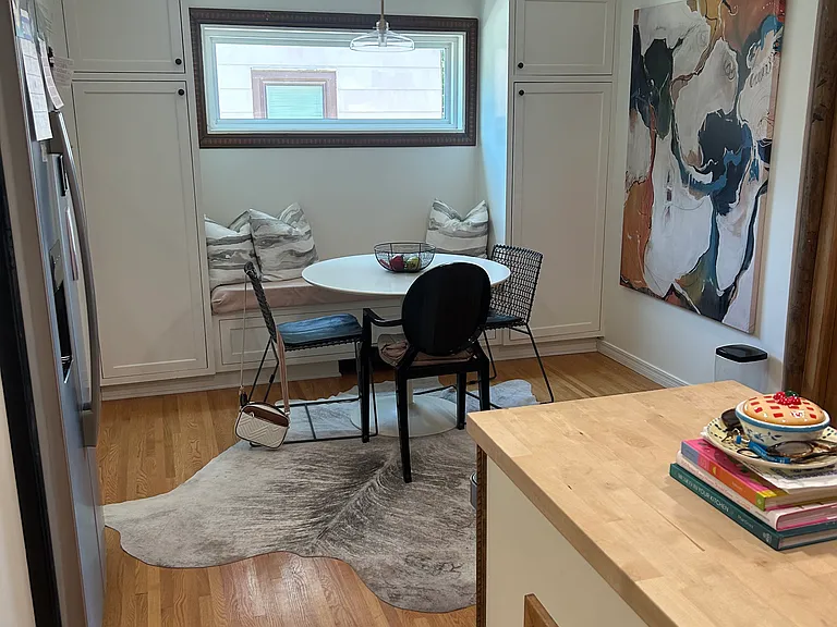 211 E 33rd Pl — Photo 11