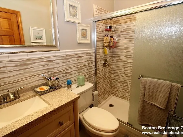 56 Crescent Ave #2 — Photo 5