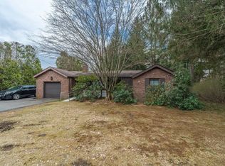 399 Elm St, East Longmeadow, MA 01028