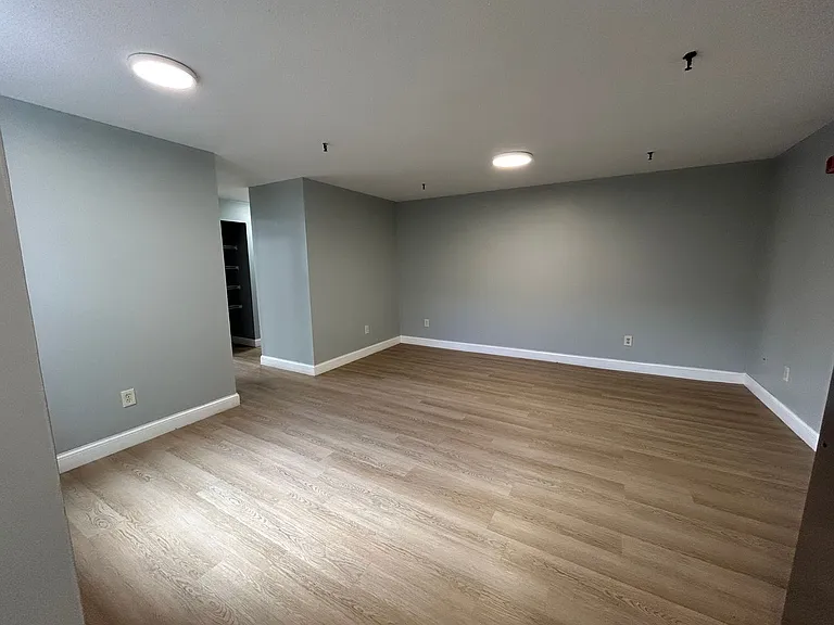 46 Amesbury St #3A — Photo 4