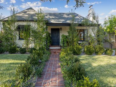 2071 Casa Grande St, Pasadena, CA, 91104