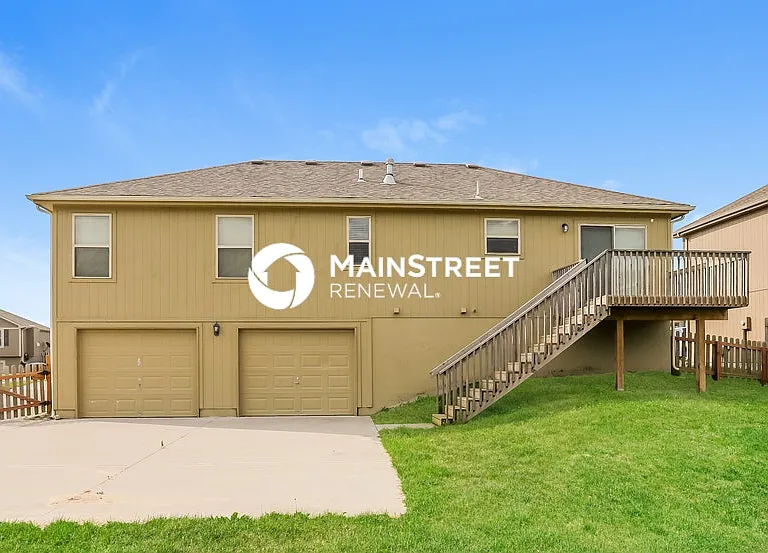 410 Golfview Dr — Photo 15