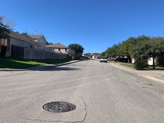 5th image of 7926 Mainland Dr