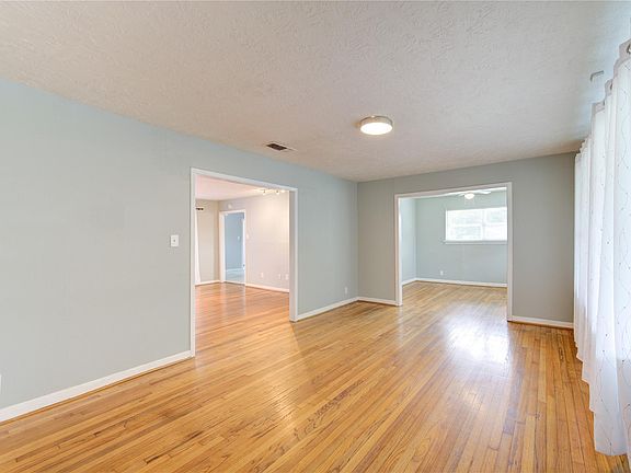 5th image of 5025 Hazelton St