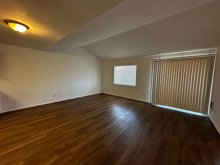 1160 W Vine St — Photo 3