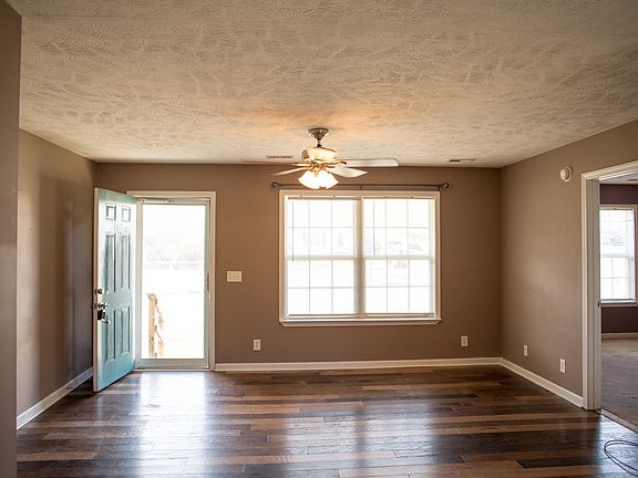 5th image of 103 Tanner Cir