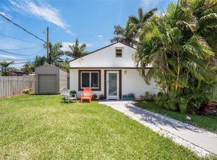 1526 NE 110th St #B, Miami, FL 33161
