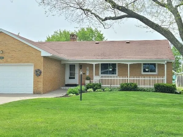 2515 17th AVENUE, Menominee, MI 49858