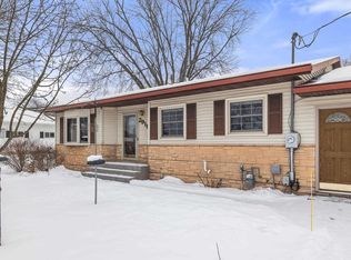 2911 Hickory Dr, Plover, WI 54467