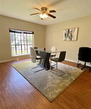 3rd image of 6137 Catina St