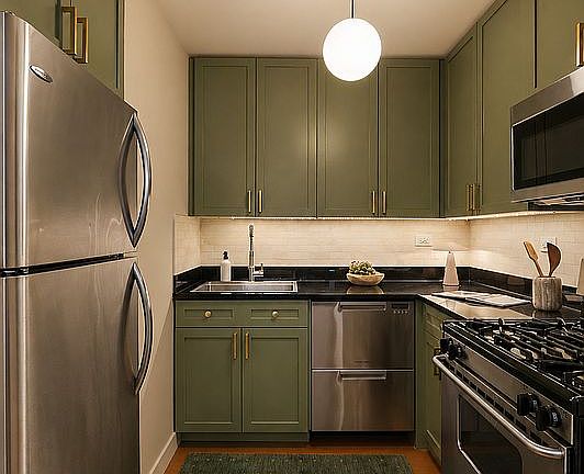 4th image of 77 Bleecker St APT 724