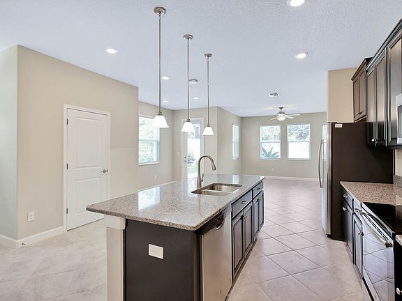 4th image of 6887 Citrus Creek Ln