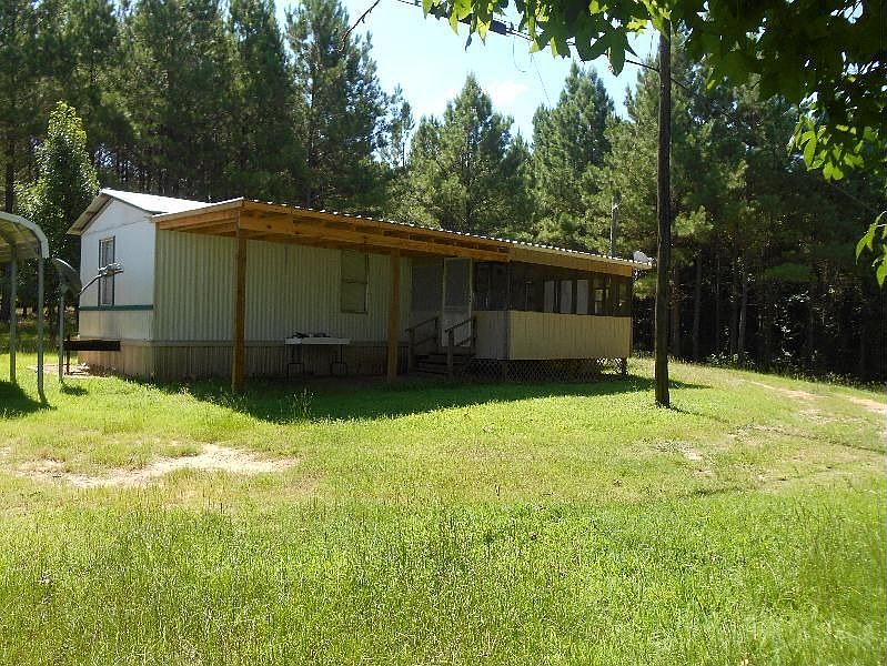 2nd image of 1015 Kerr Rd