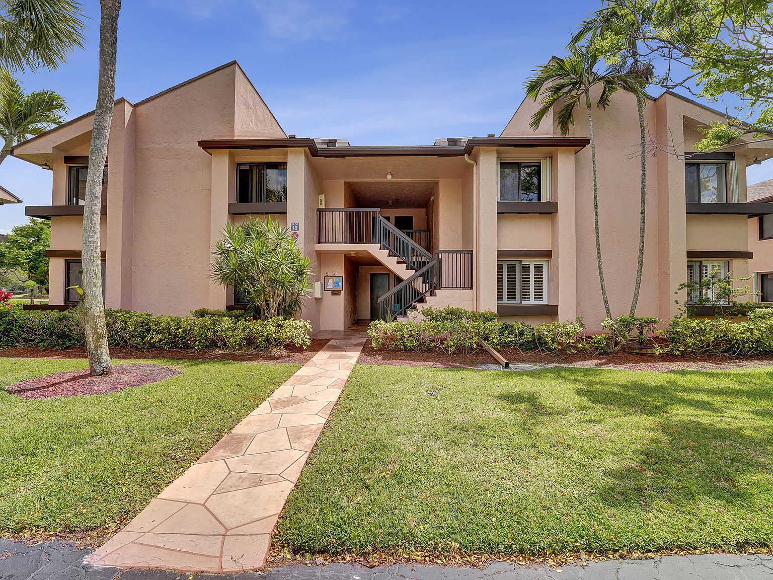 2160 SW 93 Way #1002