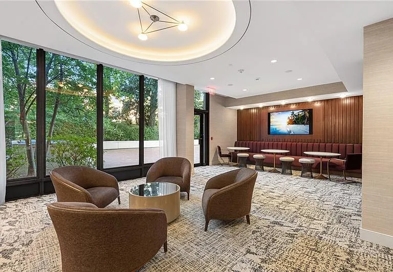 2575 Peachtree Rd NE #22A — Photo 41