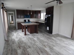 7121 Kensington Dr E, Fort Wayne, IN 46818
