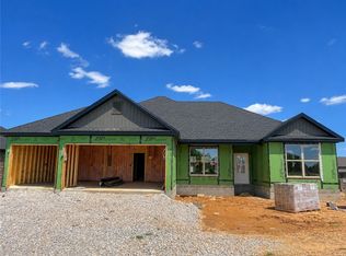 4749 Cowboy St, Springdale, AR 72762