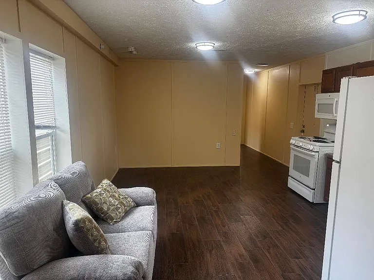 13929 Eagle Pass St — Photo 5