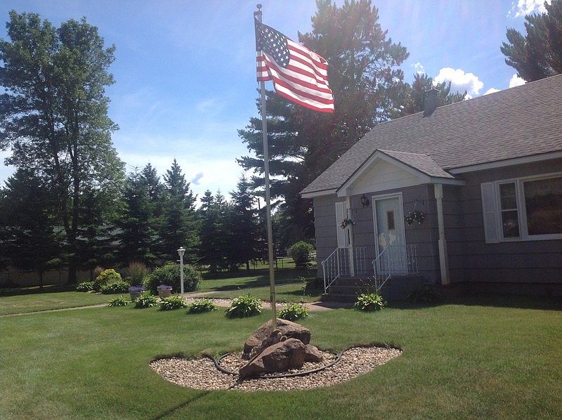 Front Landscaped Yard